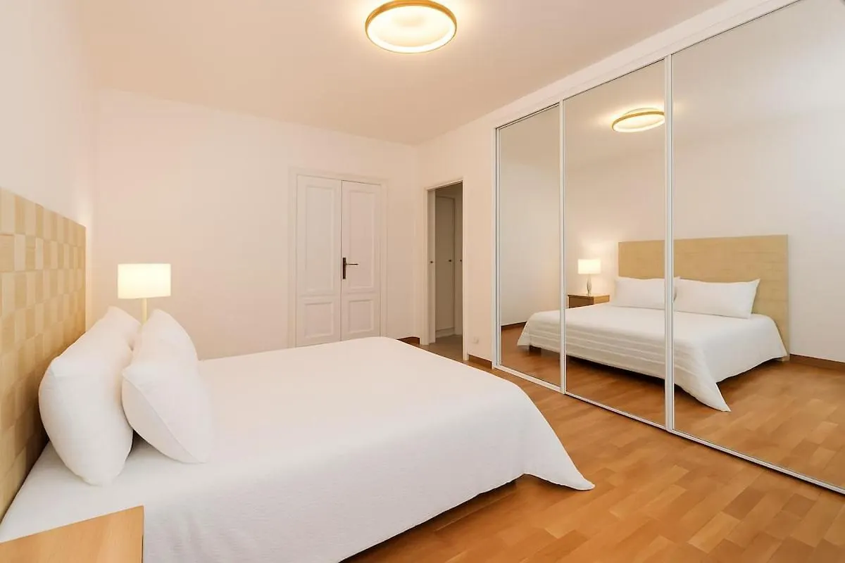 Milan Porta Venezia Shopping, Metro, And Comfort Италия